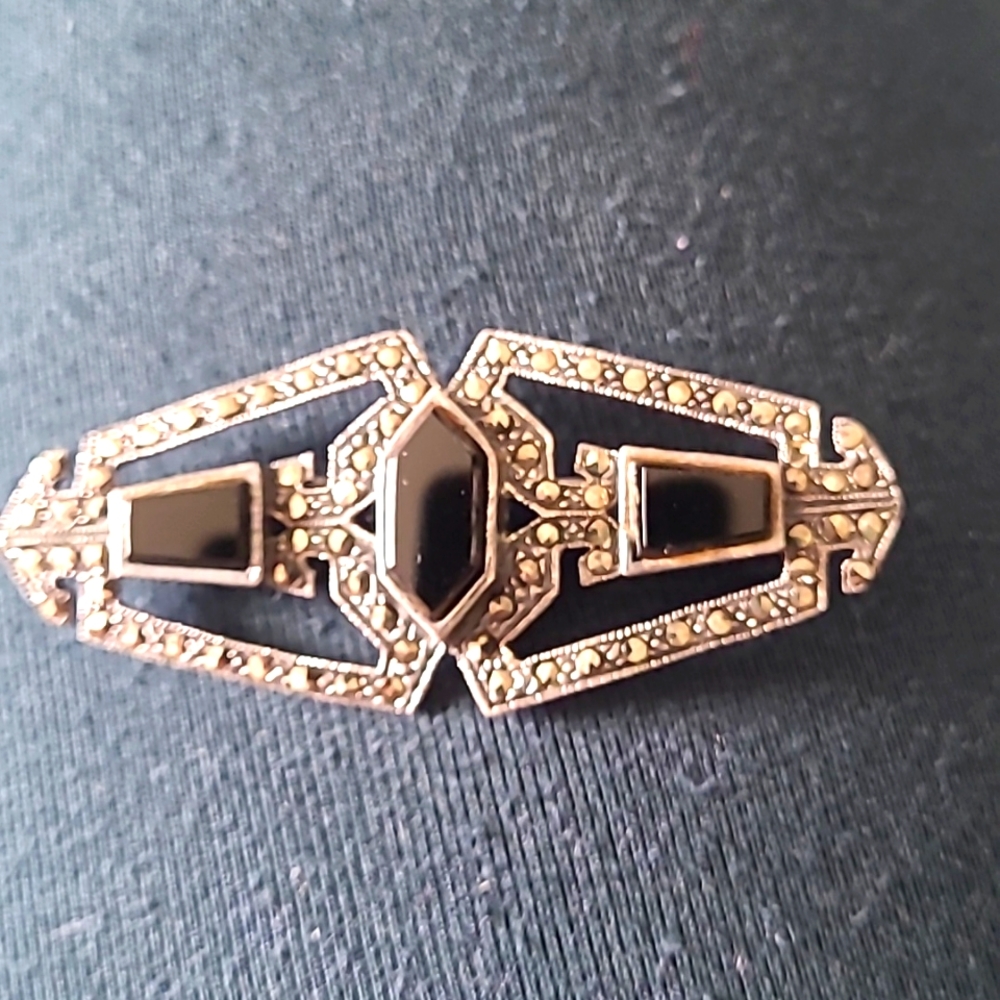 Vintage Silver marcasite and black onyx art deco brooch